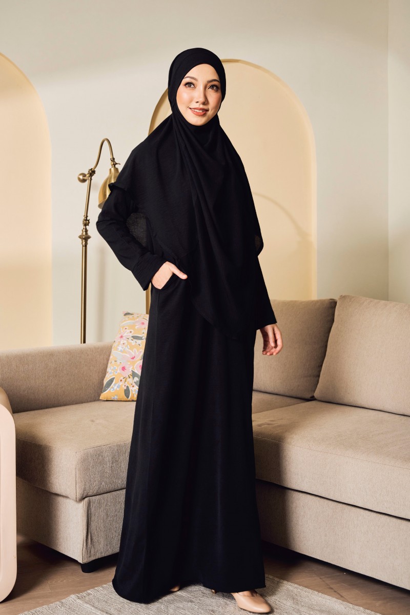 BELVA Kaftan in Black